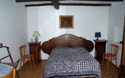 MAISON DAUPHINOISE : chambre