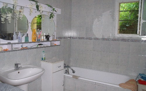 appartement : salle de bains