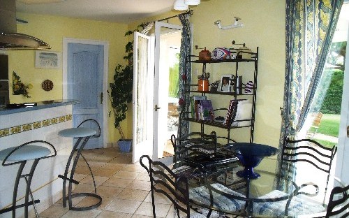 villa : coin repas