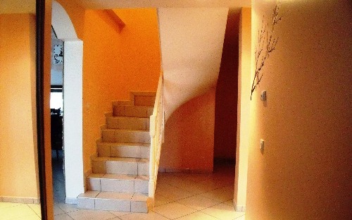 Villa année 2006 : hall d'entree