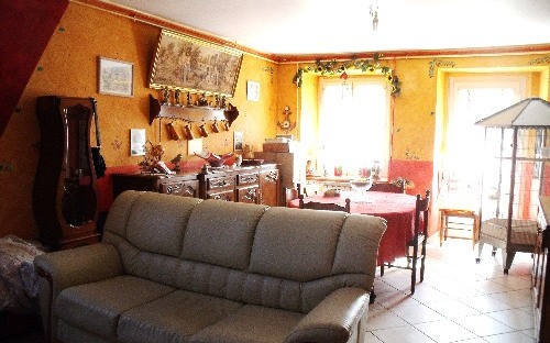Maison de village : salon