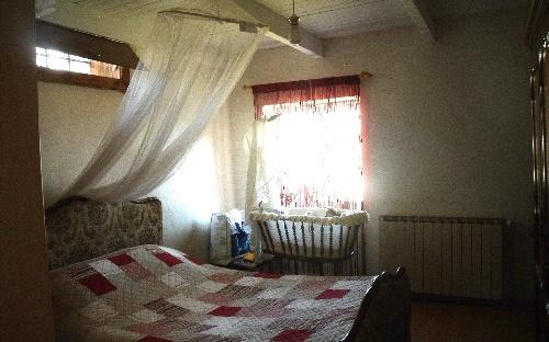 Maison de village : chambre