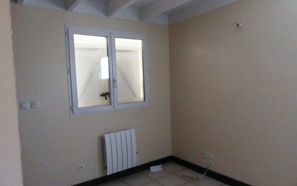 STUDIO 22m² env. : chambre