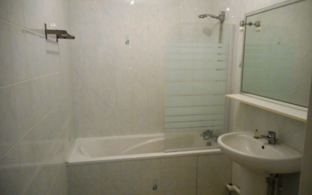 Appartement T3 : salle de bains étage