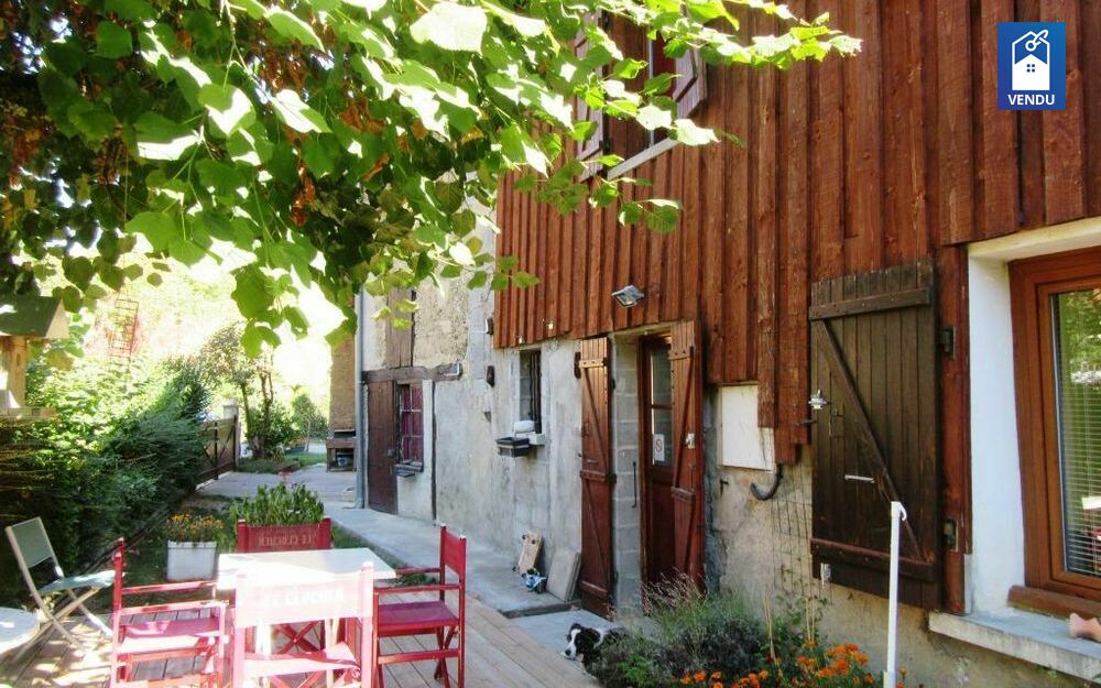 Maison Ancienne Immobilier sur Burcin : Maison/villa de 4 pieces