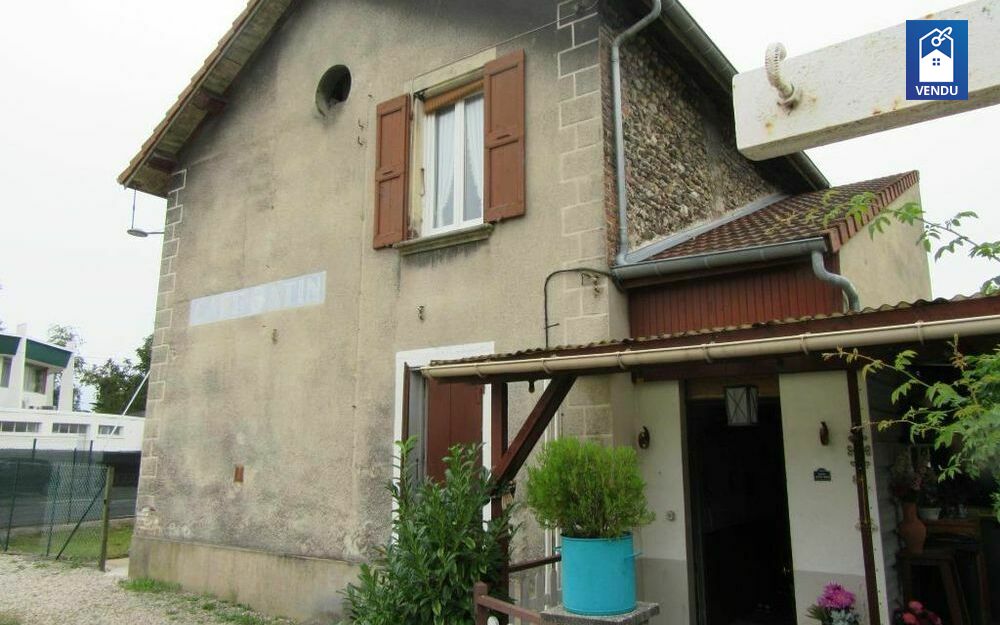 Maison ancienne Immobilier sur Rives : Maison/villa de 12 pieces