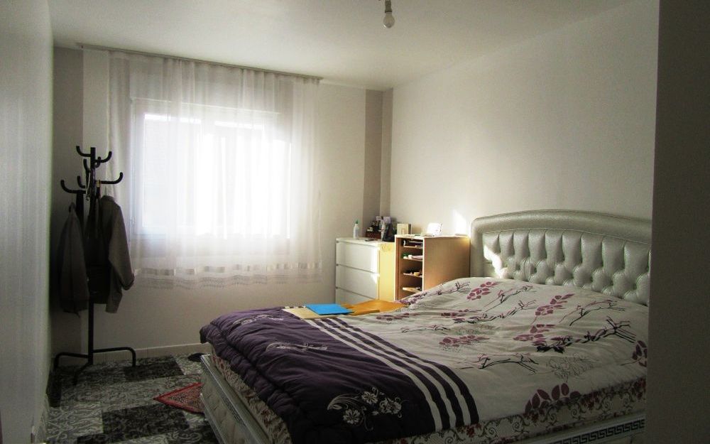 VILLA : UNE CHAMBRE