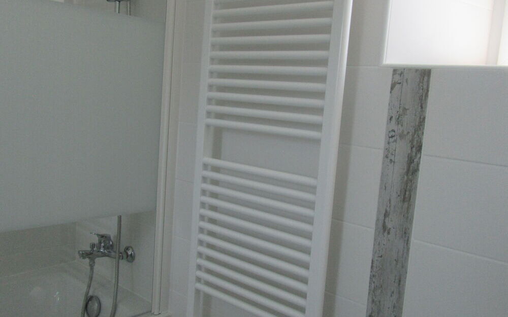 maison mitoyenne : salle de bains