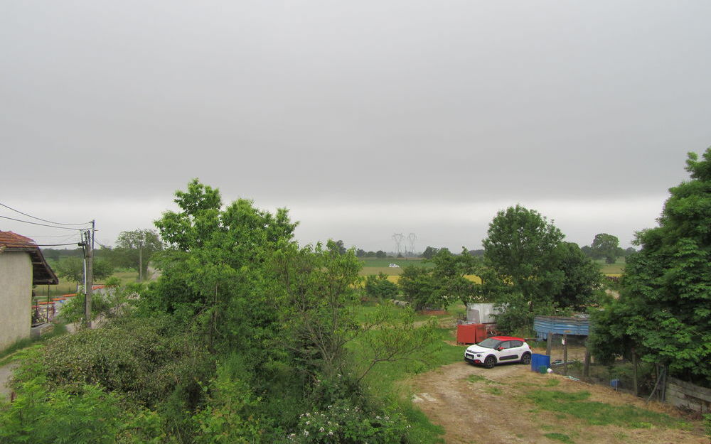 CORPS DE FERME : vue d'une chambre