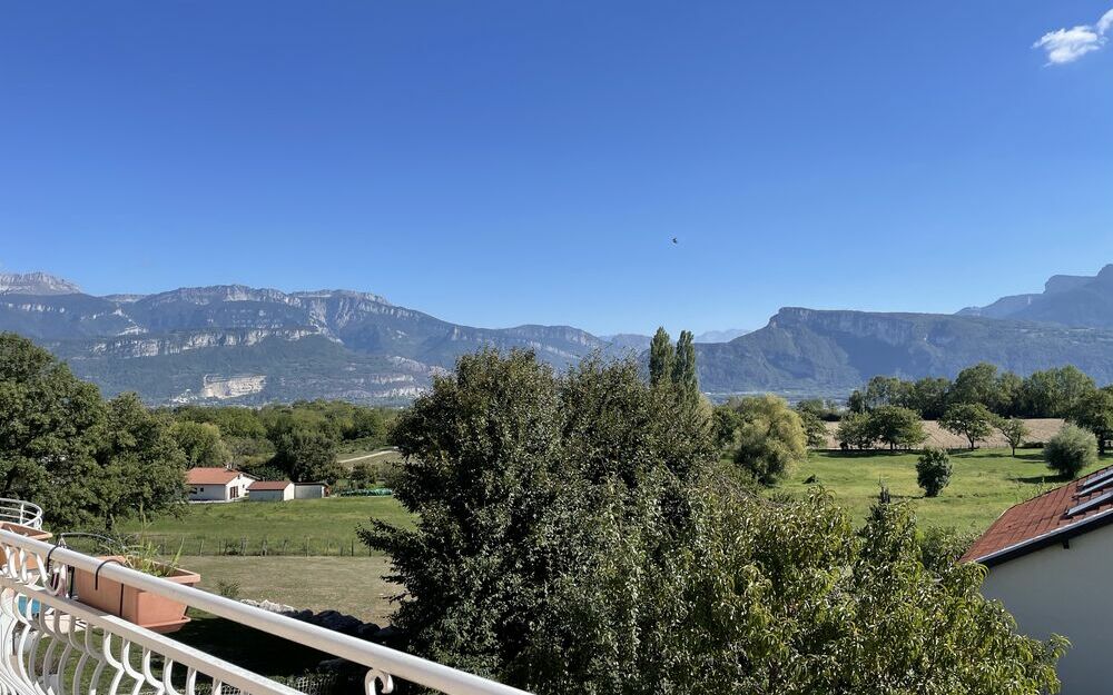 Maison avec sous-sol : Vue