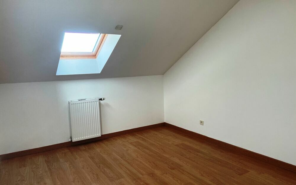 APPARTEMENT 2ème Etage Duplex 85m² : Chambre 3