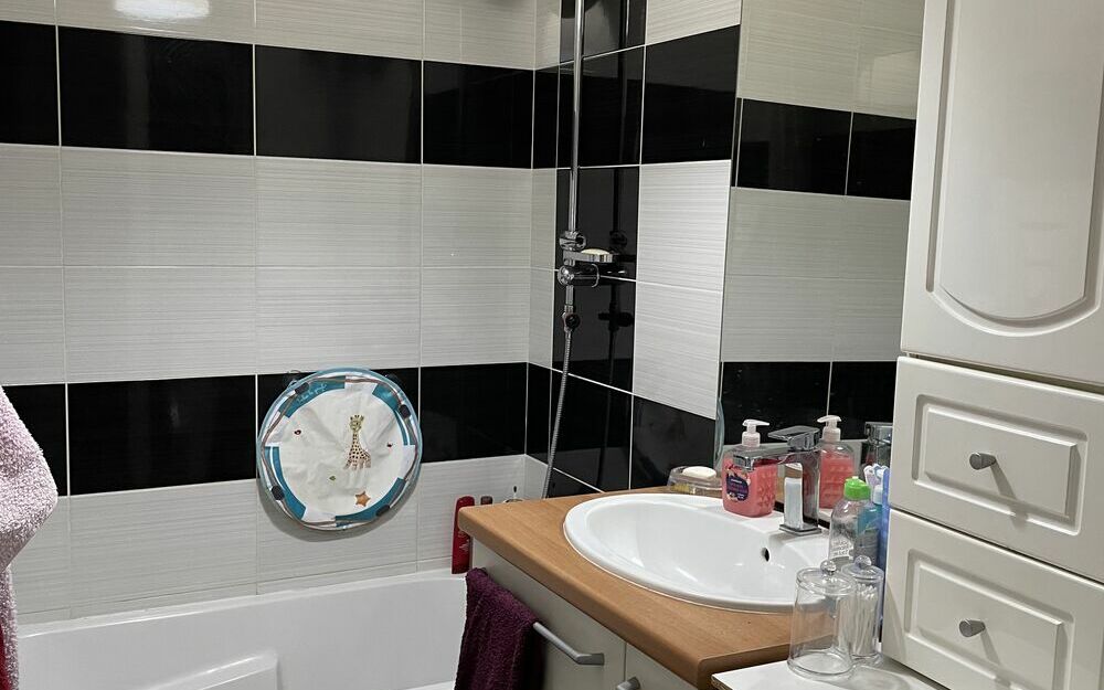 Appartement duplex 1er Etage : Salle de bains