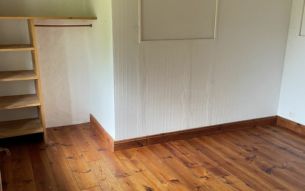 maison atypique : Chambre
