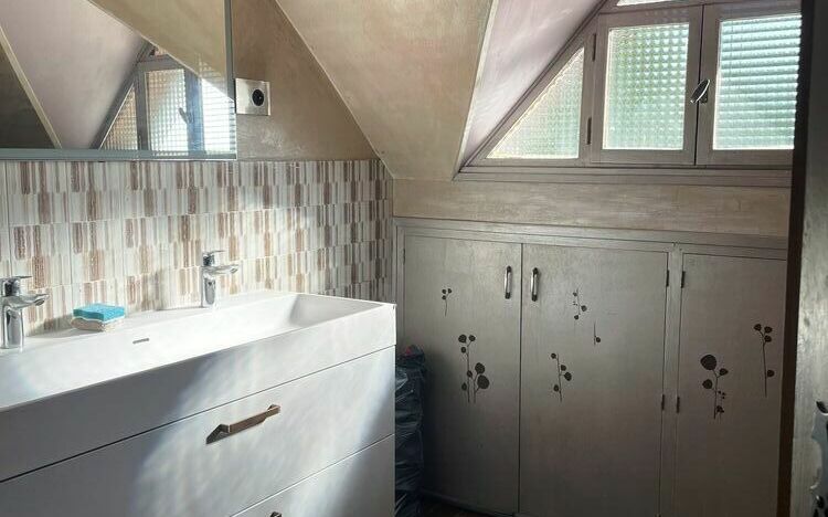 villa cadre champêtre : salle de bains
