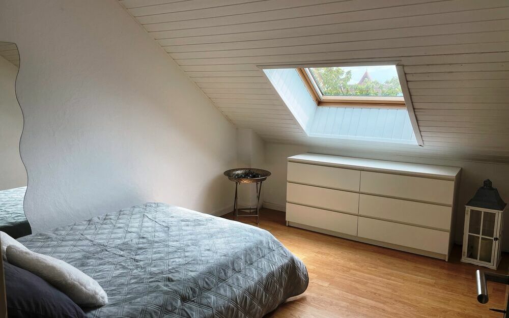 villa  avec piscine : chambre de l'etage