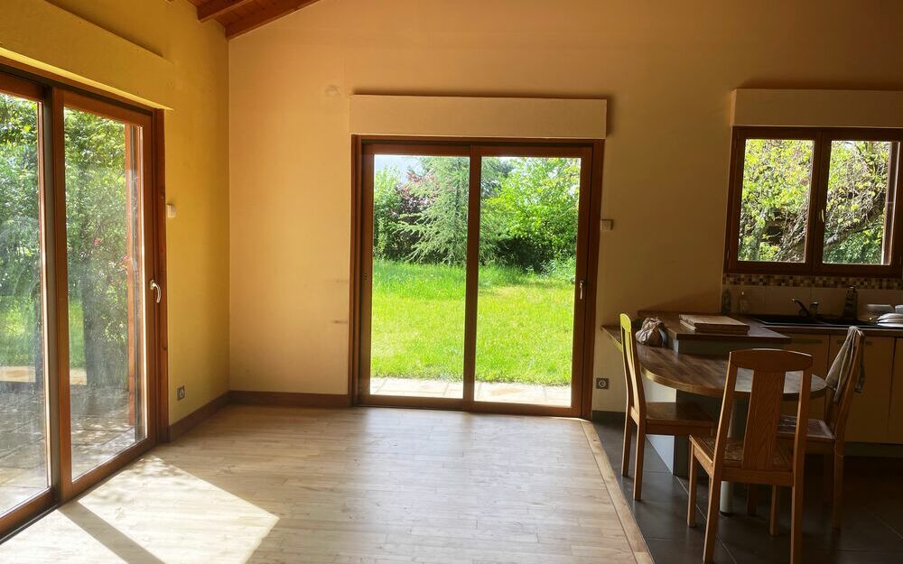 villa : cuisine equipée