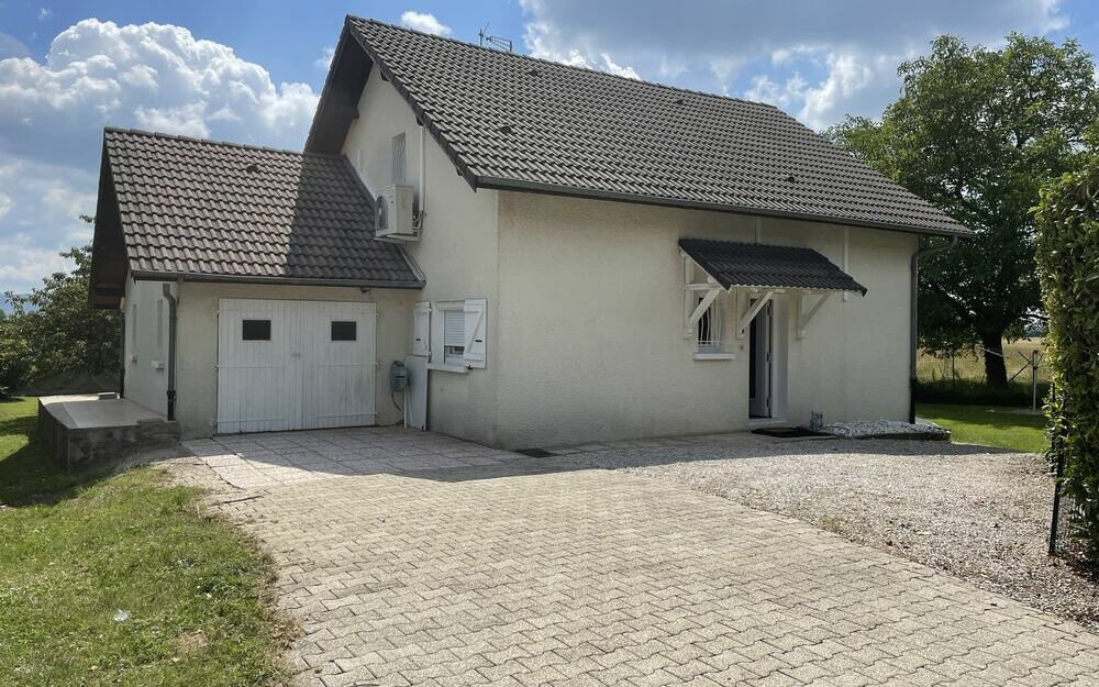 villa  avec piscine : maison