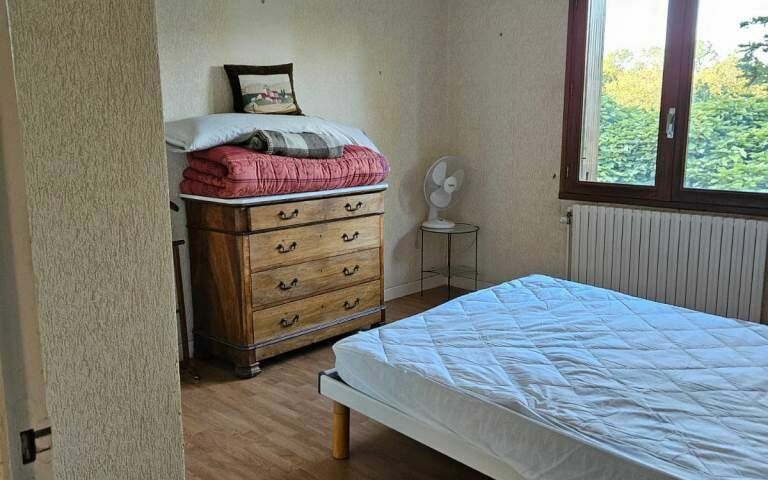 Villa année 77 : Chambre