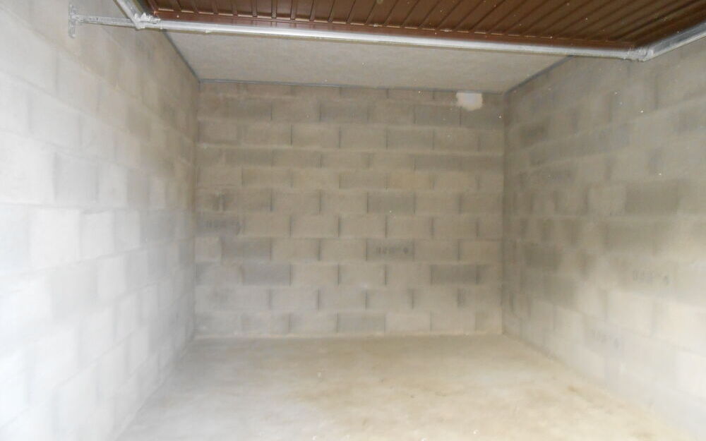 Appartement 85 m² avec rez de jardin : Garage