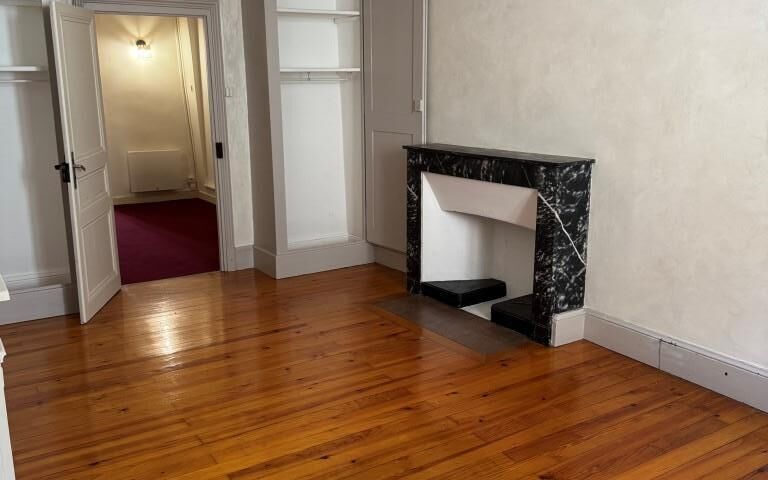 Maison de village : Chambre 1