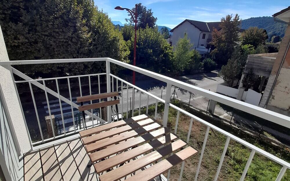 Appartement meublé : Balcon