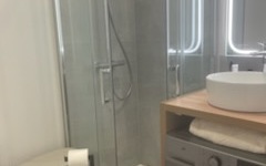 Appartement rénové : salle d'eau