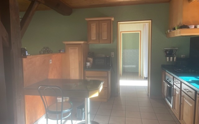 maison en pierre : cuisine