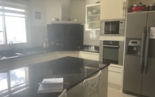 villa : cuisine  equipee